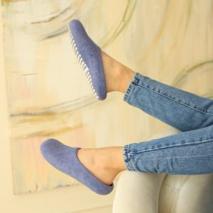 100% Wool Purple Slippers, Free Shipping in USA in 2-5 days, Unisex Non-Slip House Shoes, Icelandic Wool Slippers with Anti Slip Sole